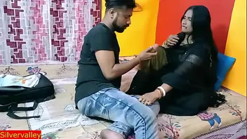 Indian aunty playing with loose penis