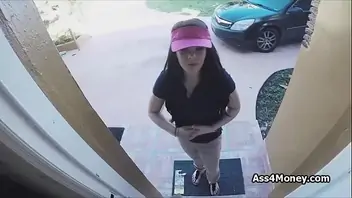 Pizza delivery girl fucks for cash on