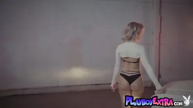 Petite teen 18 blondie reveals her pussy